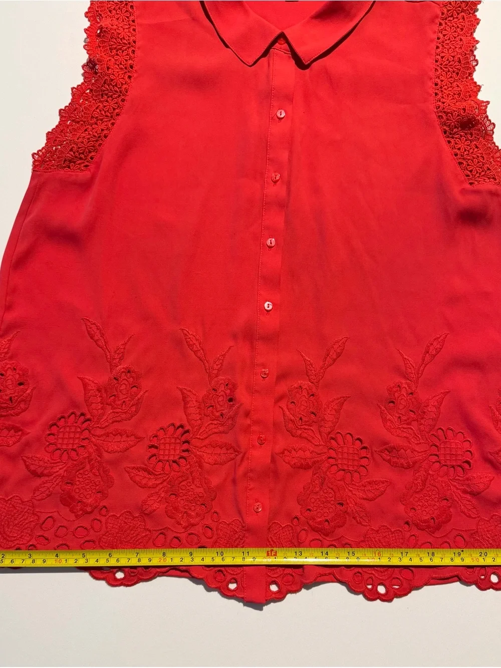 Maison Jules | Poppy Red Sleeveless Button Up Top, Eyelet, Lace Trim, Size L